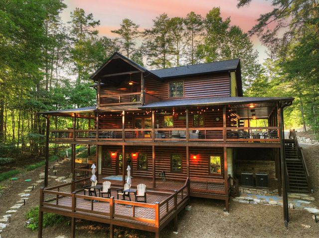 303 Major Ridge Road, Blue Ridge, GA 30513