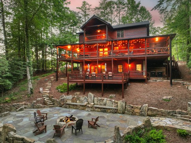 303 Major Ridge Road, Blue Ridge, GA 30513