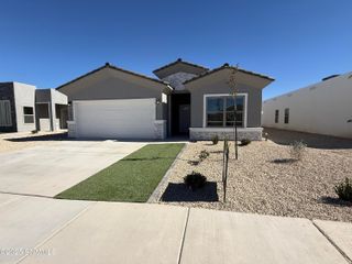 7640 Alila Way, Las Cruces, NM 88012