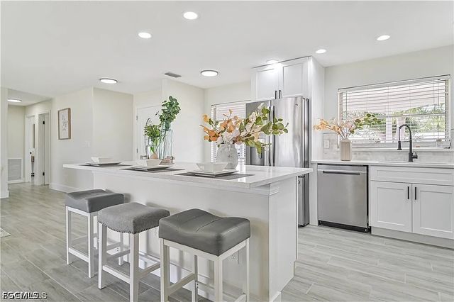 2627 SE 18th PL, Cape Coral, FL 33904