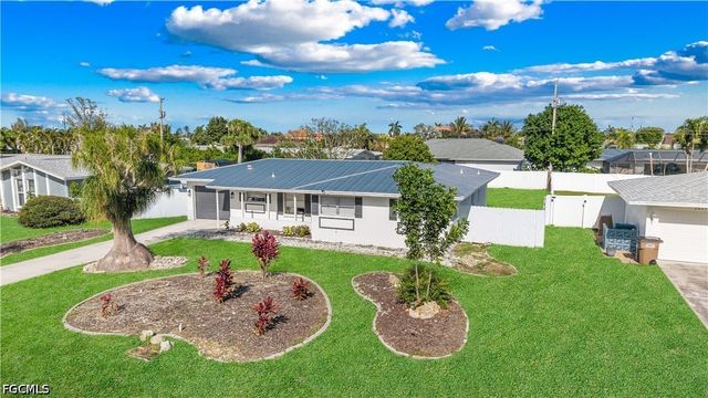 2627 SE 18th PL, Cape Coral, FL 33904