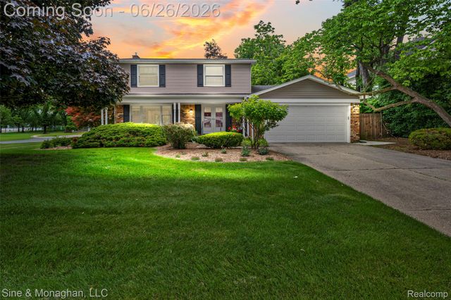 19120 Eldridge Lane, Southfield, MI 48076