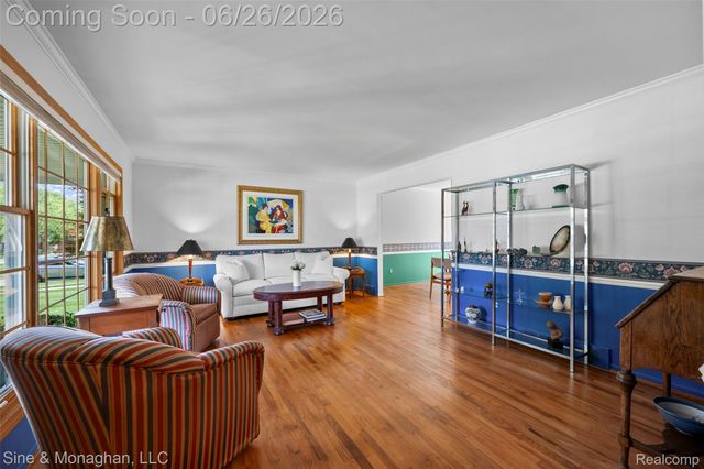 19120 Eldridge Lane, Southfield, MI 48076