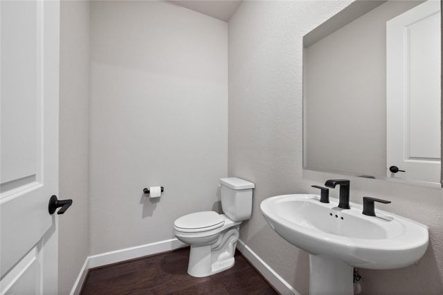 103 E Christine Manor Drive, Montgomery, TX 77316