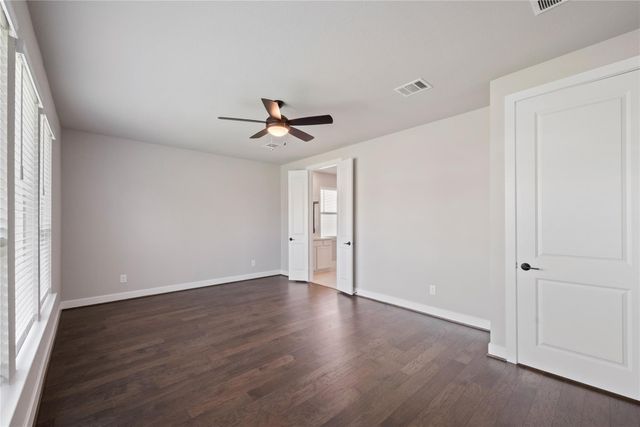103 E Christine Manor Drive, Montgomery, TX 77316