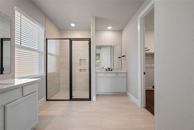103 E Christine Manor Drive, Montgomery, TX 77316