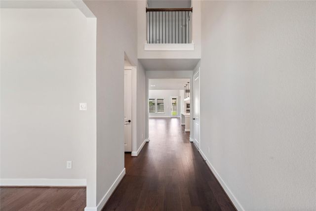 103 E Christine Manor Drive, Montgomery, TX 77316