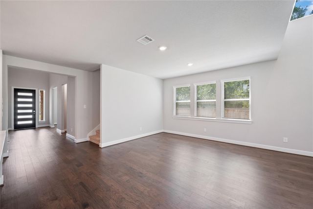 103 E Christine Manor Drive, Montgomery, TX 77316