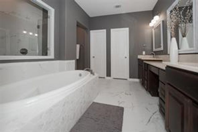 27511 Caldwell Sky Lane, Fulshear, TX 77441