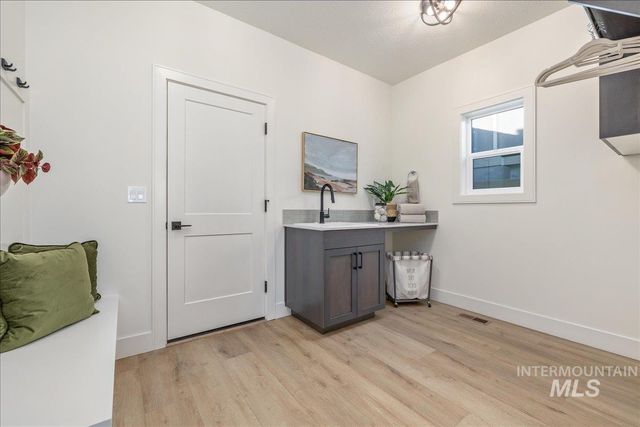 430 S Radiator Way, Boise, ID 83716