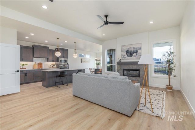 430 S Radiator Way, Boise, ID 83716