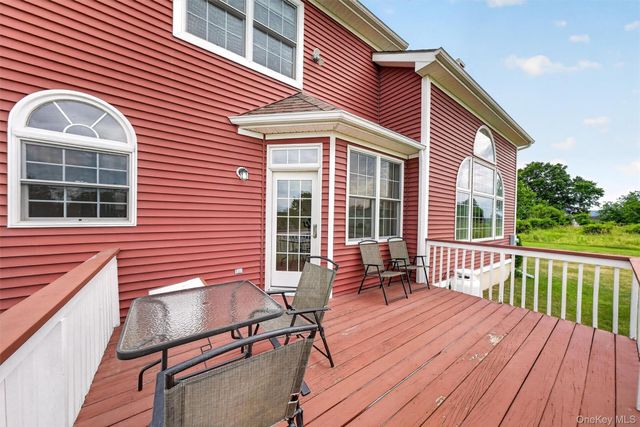 12 Brewster Court, Washingtonville, NY 10992