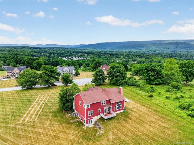 12 Brewster Court, Washingtonville, NY 10992