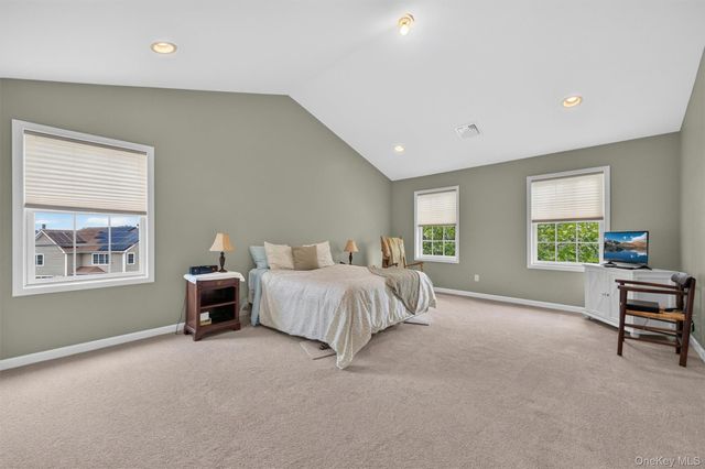 12 Brewster Court, Washingtonville, NY 10992
