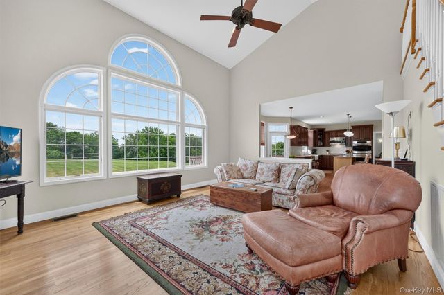 12 Brewster Court, Washingtonville, NY 10992