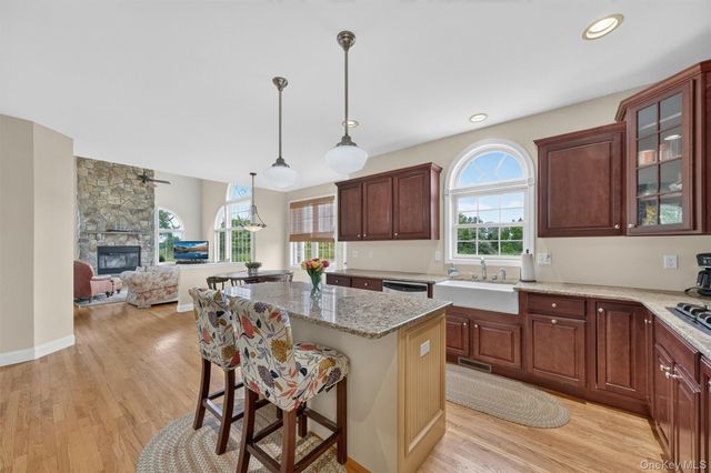 12 Brewster Court, Washingtonville, NY 10992
