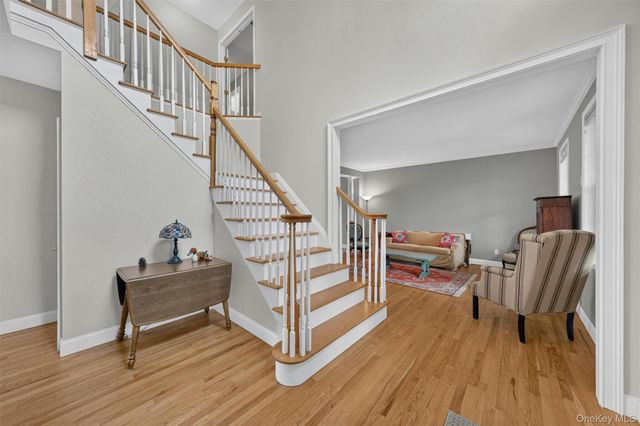 12 Brewster Court, Washingtonville, NY 10992