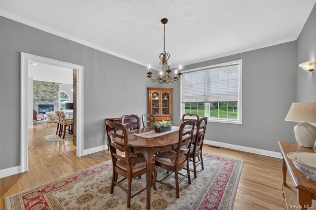 12 Brewster Court, Washingtonville, NY 10992