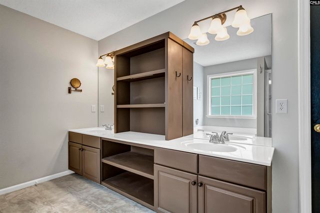 5 W Ashford Court, Irmo, SC 29063