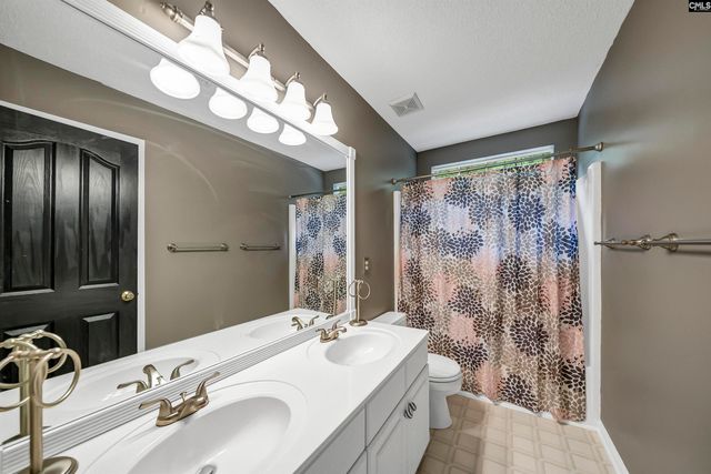5 W Ashford Court, Irmo, SC 29063