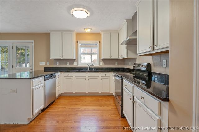 180 Barkley Court, Raeford, NC 28376