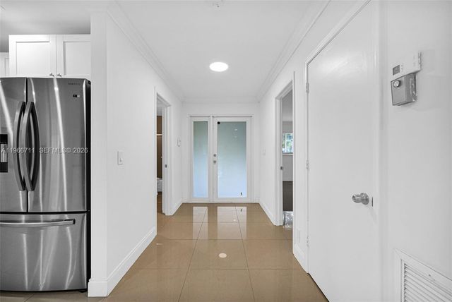 820 E Cypress Ln V-38, Pompano Beach, FL 33069