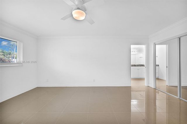 820 E Cypress Ln V-38, Pompano Beach, FL 33069