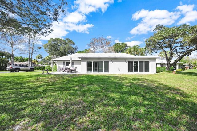 820 E Cypress Ln V-38, Pompano Beach, FL 33069