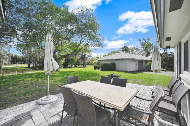 820 E Cypress Ln V-38, Pompano Beach, FL 33069
