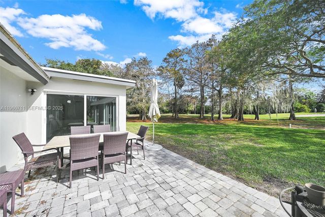 820 E Cypress Ln V-38, Pompano Beach, FL 33069