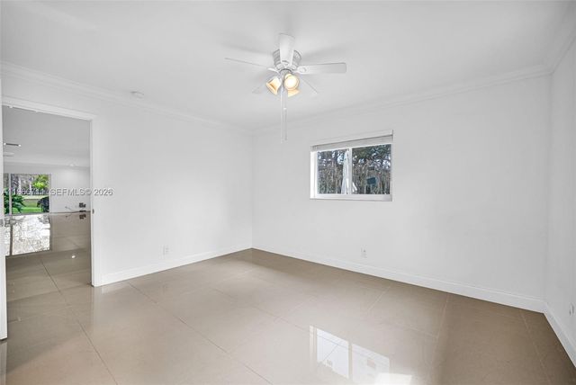 820 E Cypress Ln V-38, Pompano Beach, FL 33069