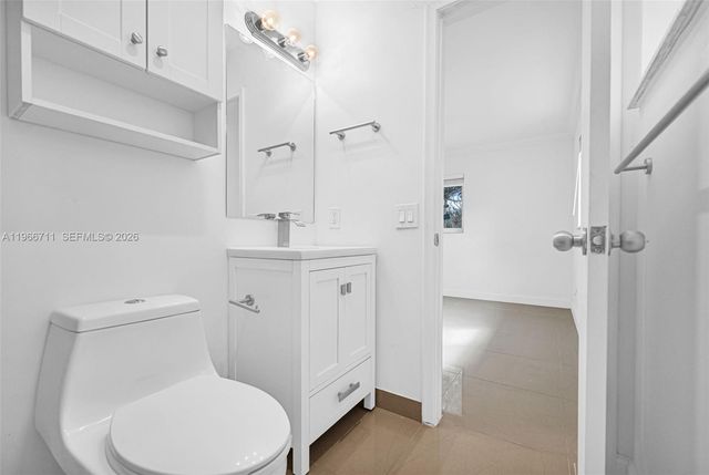 820 E Cypress Ln V-38, Pompano Beach, FL 33069
