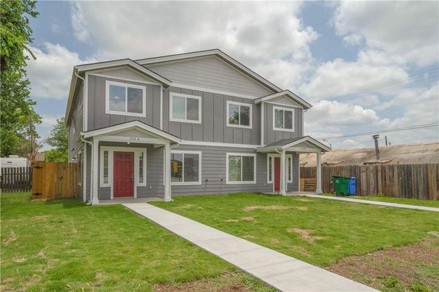 214 Lizzie ST A, Taylor, TX 76574