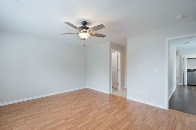 214 Lizzie ST A, Taylor, TX 76574