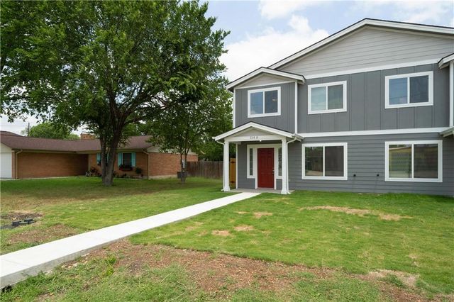 214 Lizzie ST A, Taylor, TX 76574