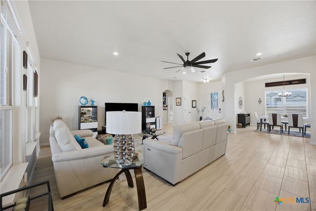 2520 Meadow Lark Drive, Killeen, TX 76542