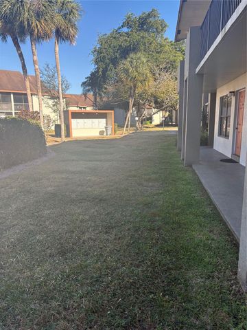 5492 Courtyard Dr 5492, Margate, FL 33063