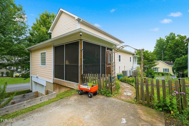 188 New Halifax Street, Jonesborough, TN 37659