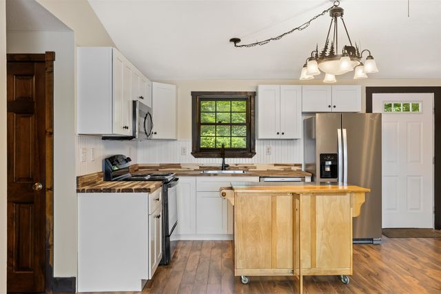 75 New Hampshire Drive, Webster, NH 03303
