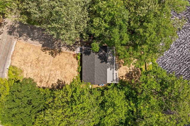 75 New Hampshire Drive, Webster, NH 03303