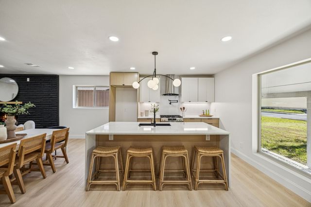 3115 Whirlaway Road, Dallas, TX 75229