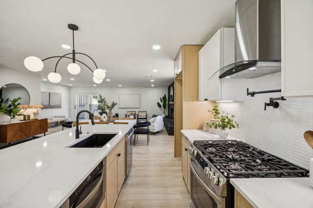 3115 Whirlaway Road, Dallas, TX 75229