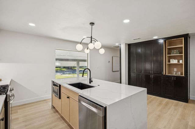 3115 Whirlaway Road, Dallas, TX 75229