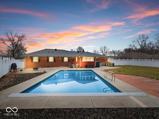257 E 75th Street, Anderson, IN 46013
