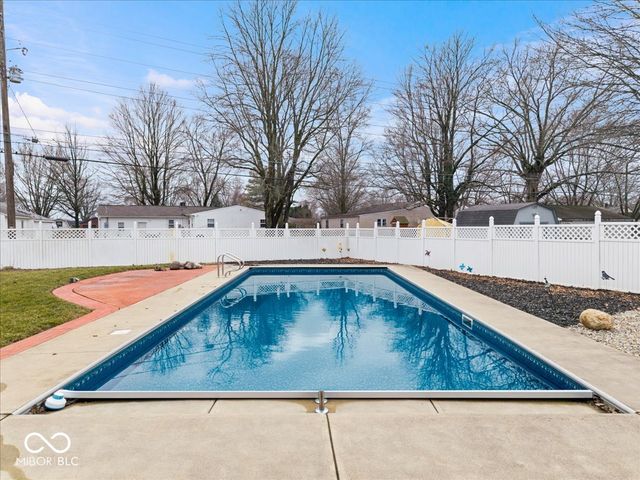 257 E 75th Street, Anderson, IN 46013