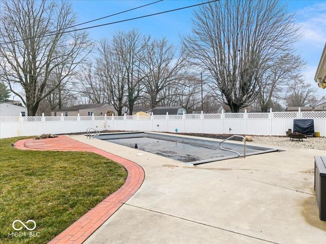 257 E 75th Street, Anderson, IN 46013