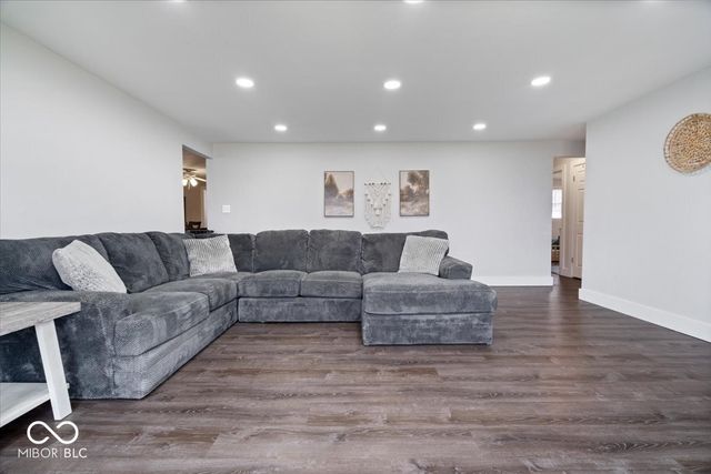 257 E 75th Street, Anderson, IN 46013