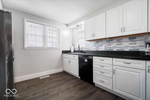 257 E 75th Street, Anderson, IN 46013
