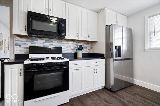 257 E 75th Street, Anderson, IN 46013