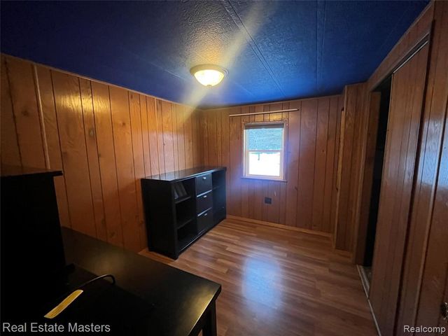 5117 Ravenswood Road, Kimball, MI 48074